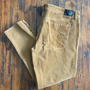 American Eagle Corduroy Jegging
